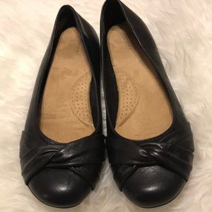 Black flats